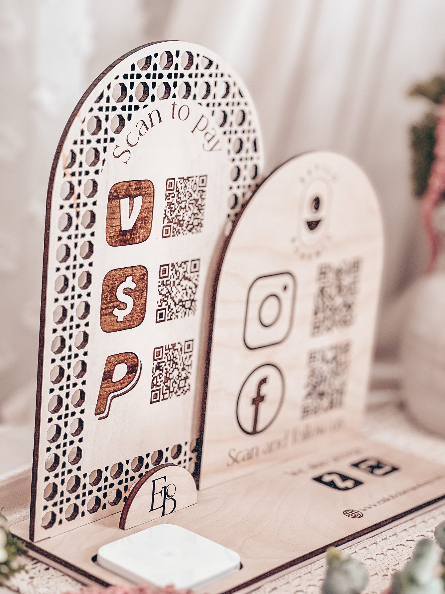 ALL IN ONE - Social and Payment Stand with QR Codes and Logo