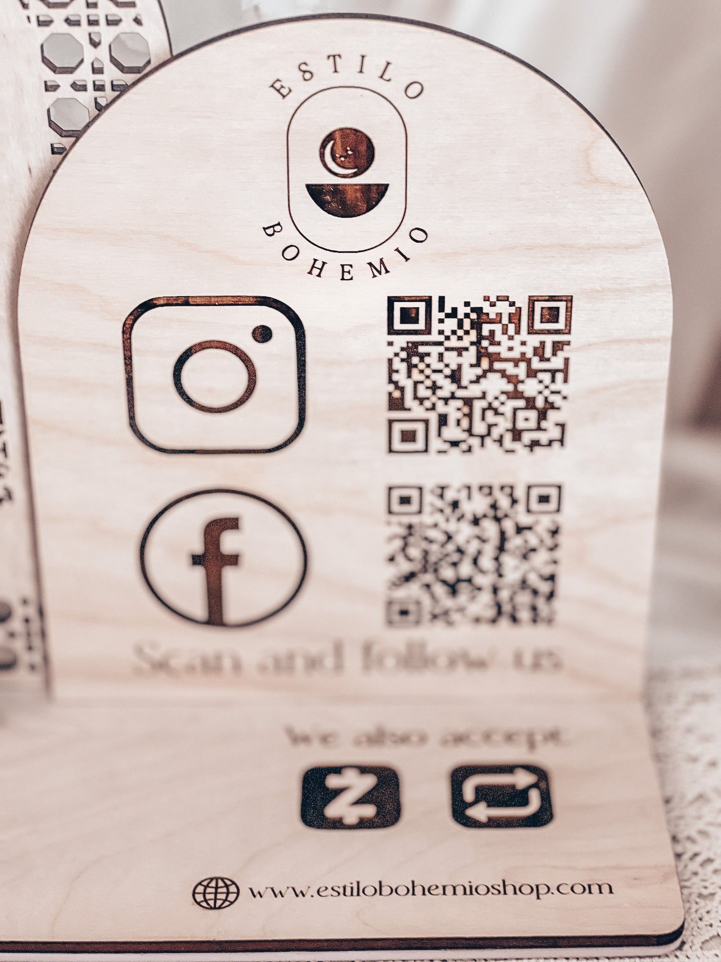 ALL IN ONE - Social and Payment Stand with QR Codes and Logo